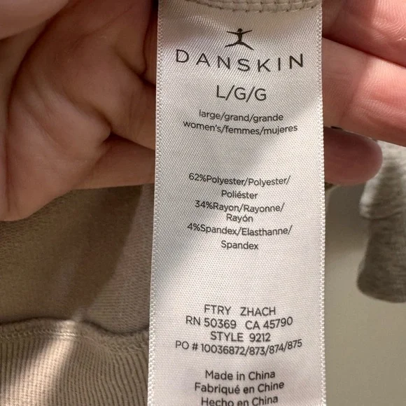 2 Danskin Long Sleeve sweatshirts medium weight Large - Picture 6 of 6